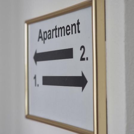Spacious Apartment Near Hockey And Football Arena Pozsony Kültér fotó